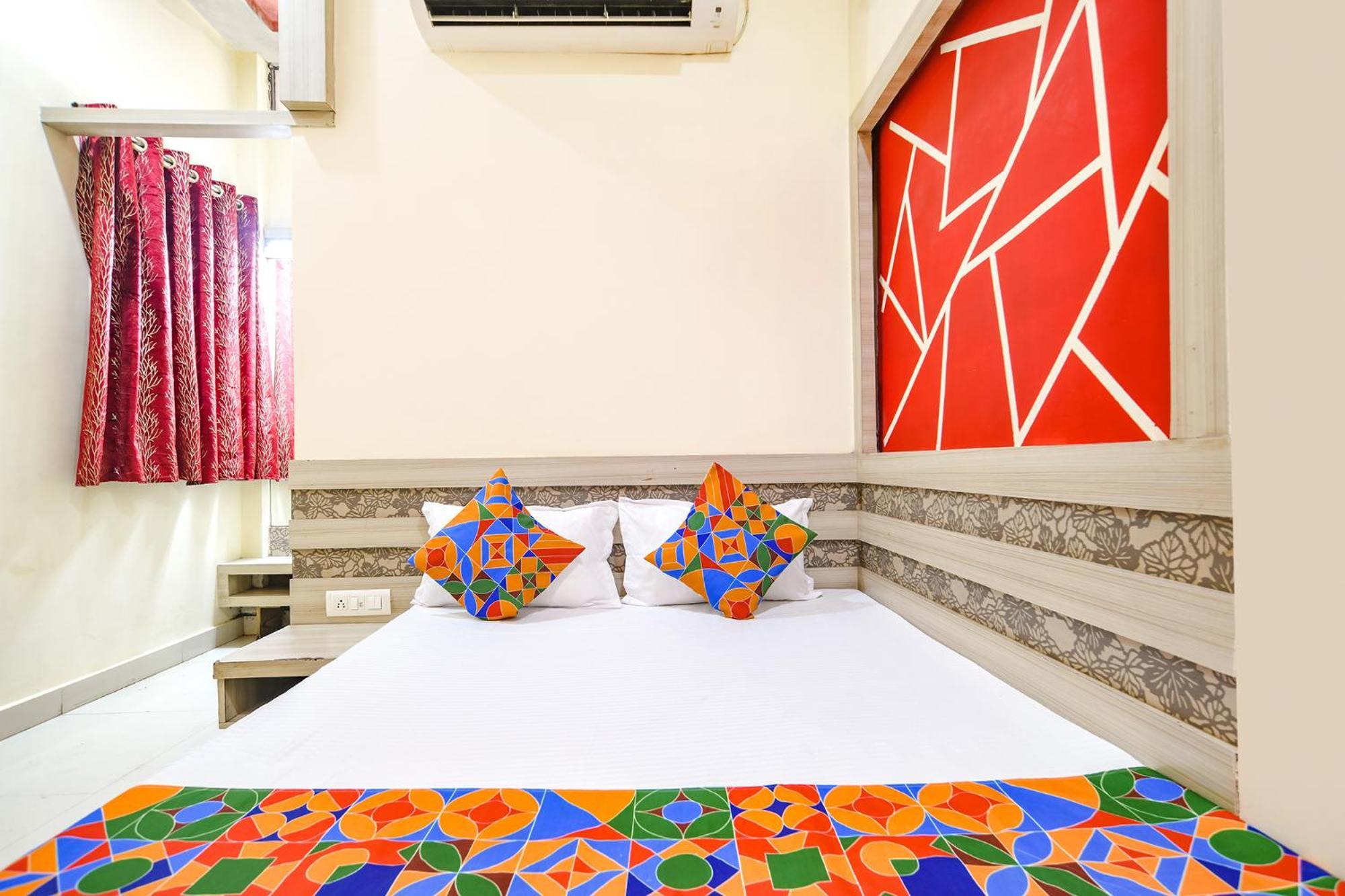 Fabexpress Blue Star Hotel Ujjain Exterior foto